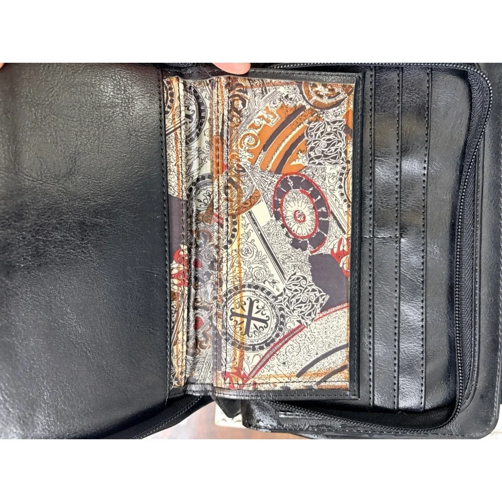 N/A women shoulder
